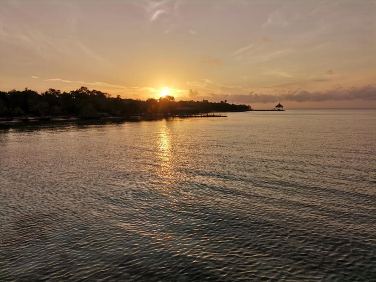 Hostel Villa Luz Beach Tintipan Island Zewnętrze zdjęcie